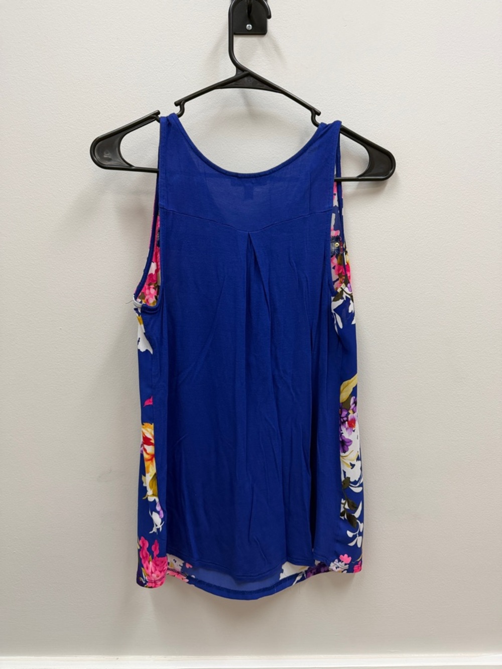 Express Multicolor Floral Sleeveless Top with Front Zipper Sz Small! - Picture 5 of 5